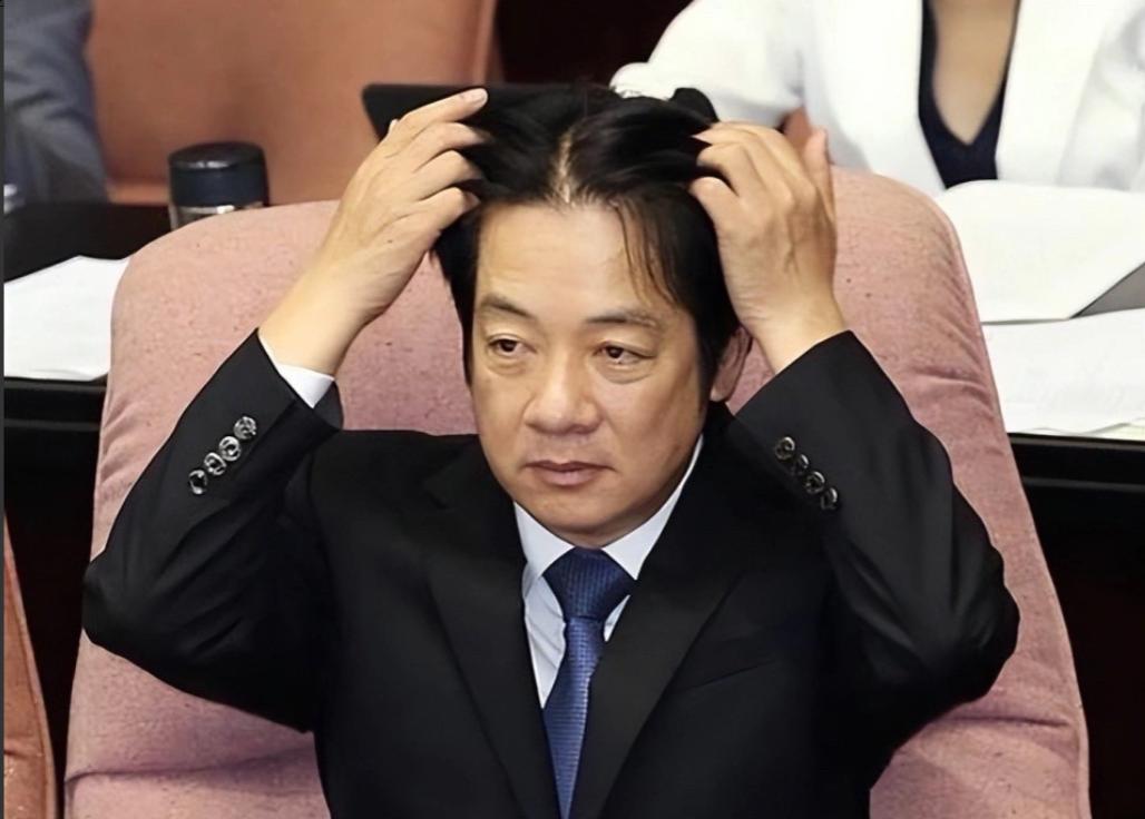 赖清德“正式”向大陆宣战？
赖清德突然窜出来博眼球，公然兜售“反统”谬论，称台湾