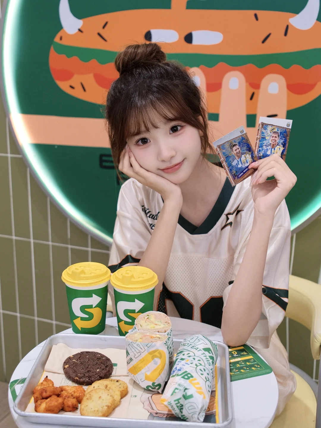 ʕᵔᆺᵔʔ谁能拒绝赛百味和球星卡的双重快乐！⚽️