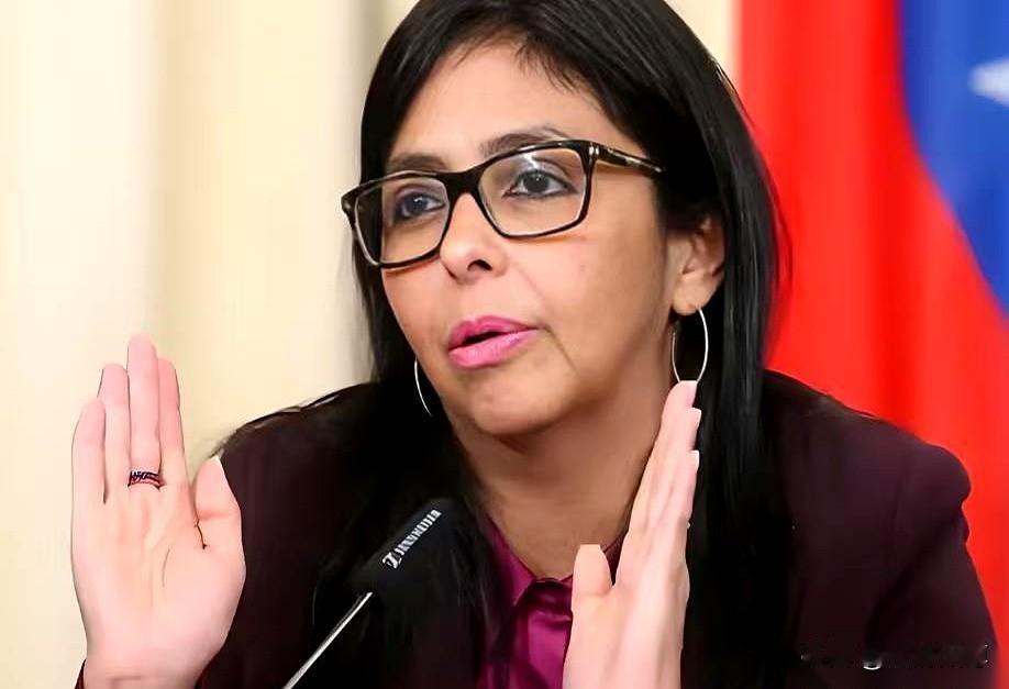 马杜罗被美国绑架走，刚刚1个月，委内瑞拉的代总统罗德里格斯，就已经不再提了！1月