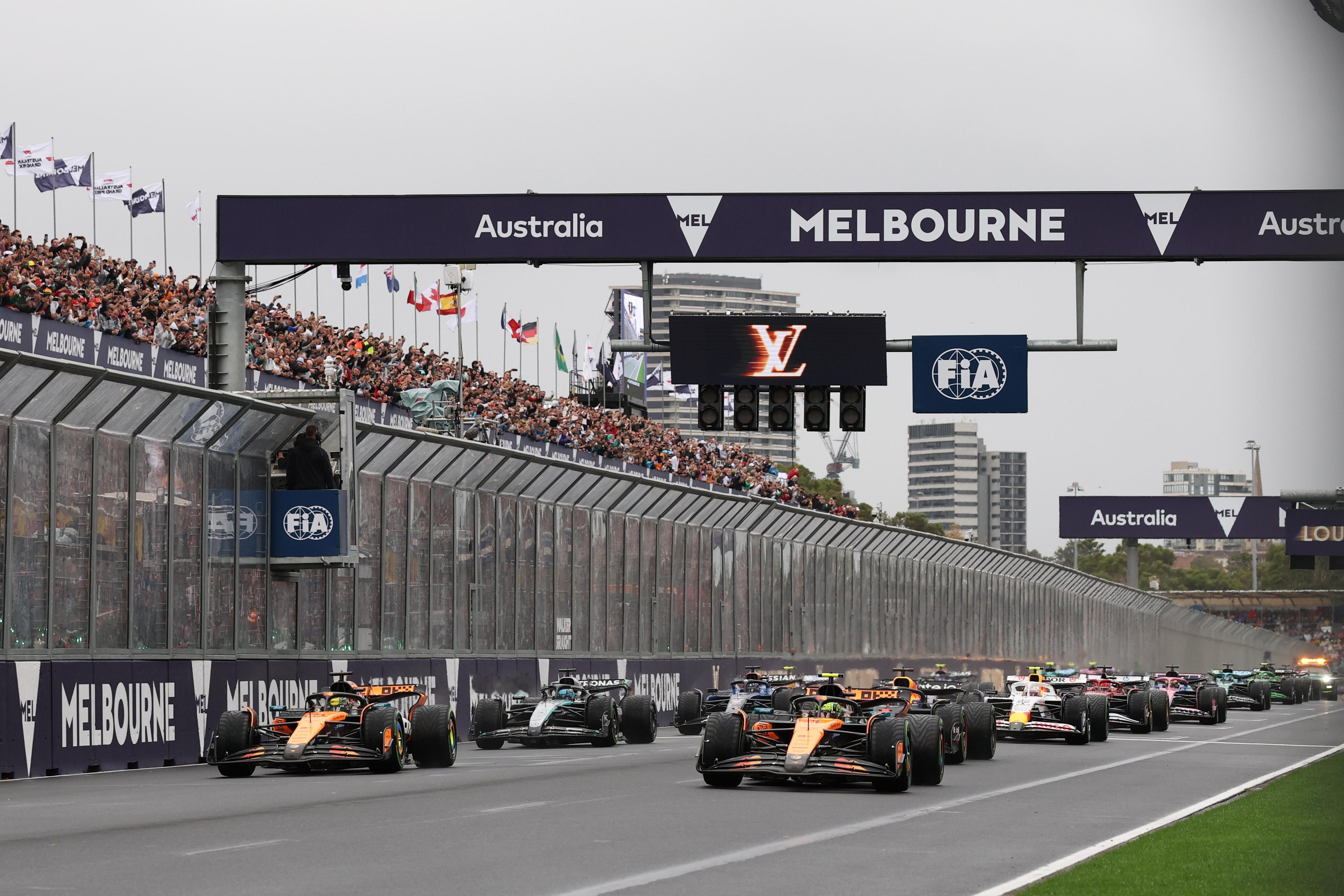 一个月后的今天，2026赛季F1澳大利亚大奖赛正赛发车！F1 2026F1澳大利