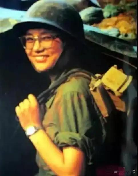 [太阳]1986年，23岁女医护刘亚玲以回家探亲为由，向医院请假，谁知她居然偷偷