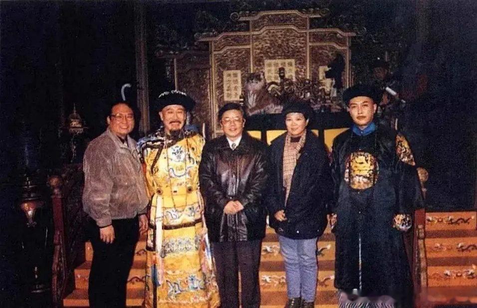 1998年 唐国强 焦晃拍摄雍正王朝幕后照片老照片