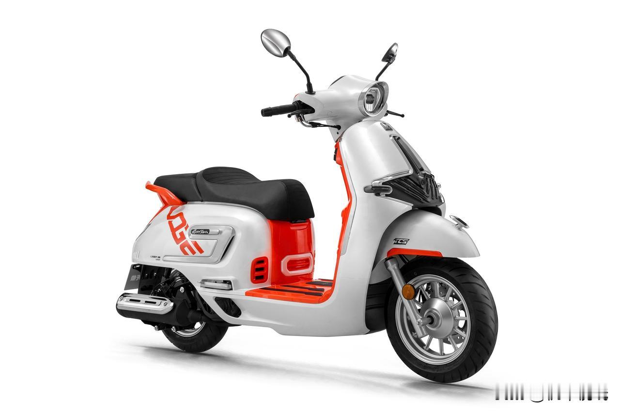 无极首款欧式复古平踏板SR150C Pro上市，售价13980元，限时12980