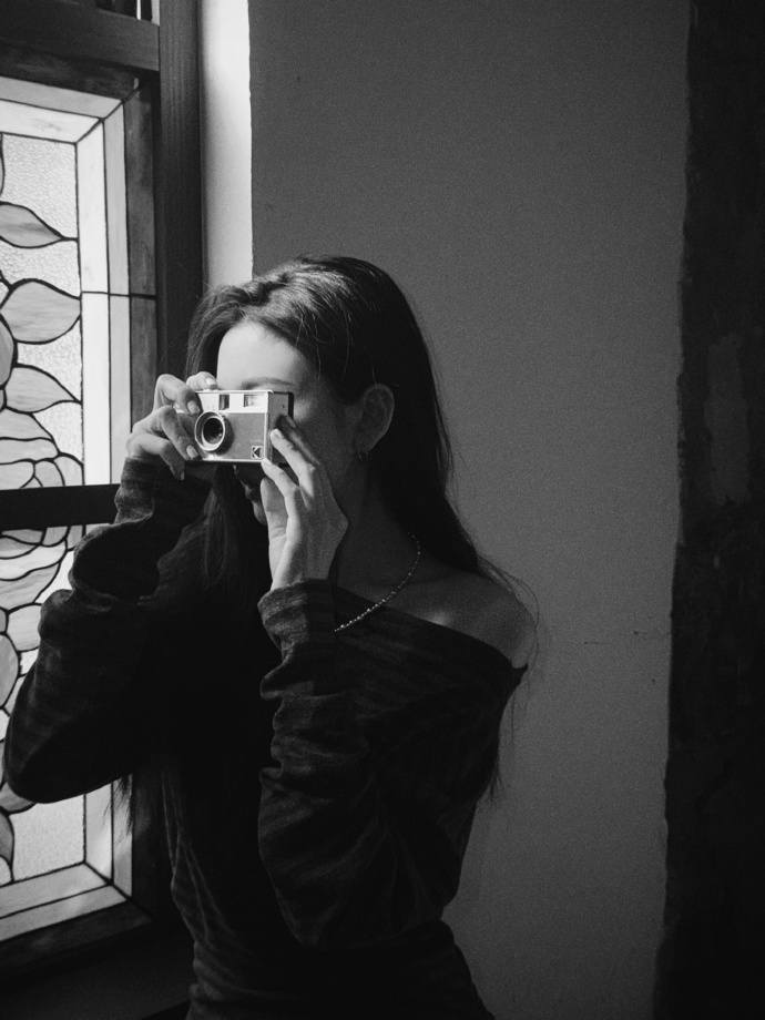 宋祖儿好小的脸！ 