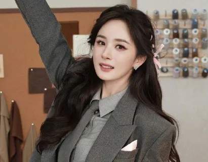 杨幂元气美貌学姐