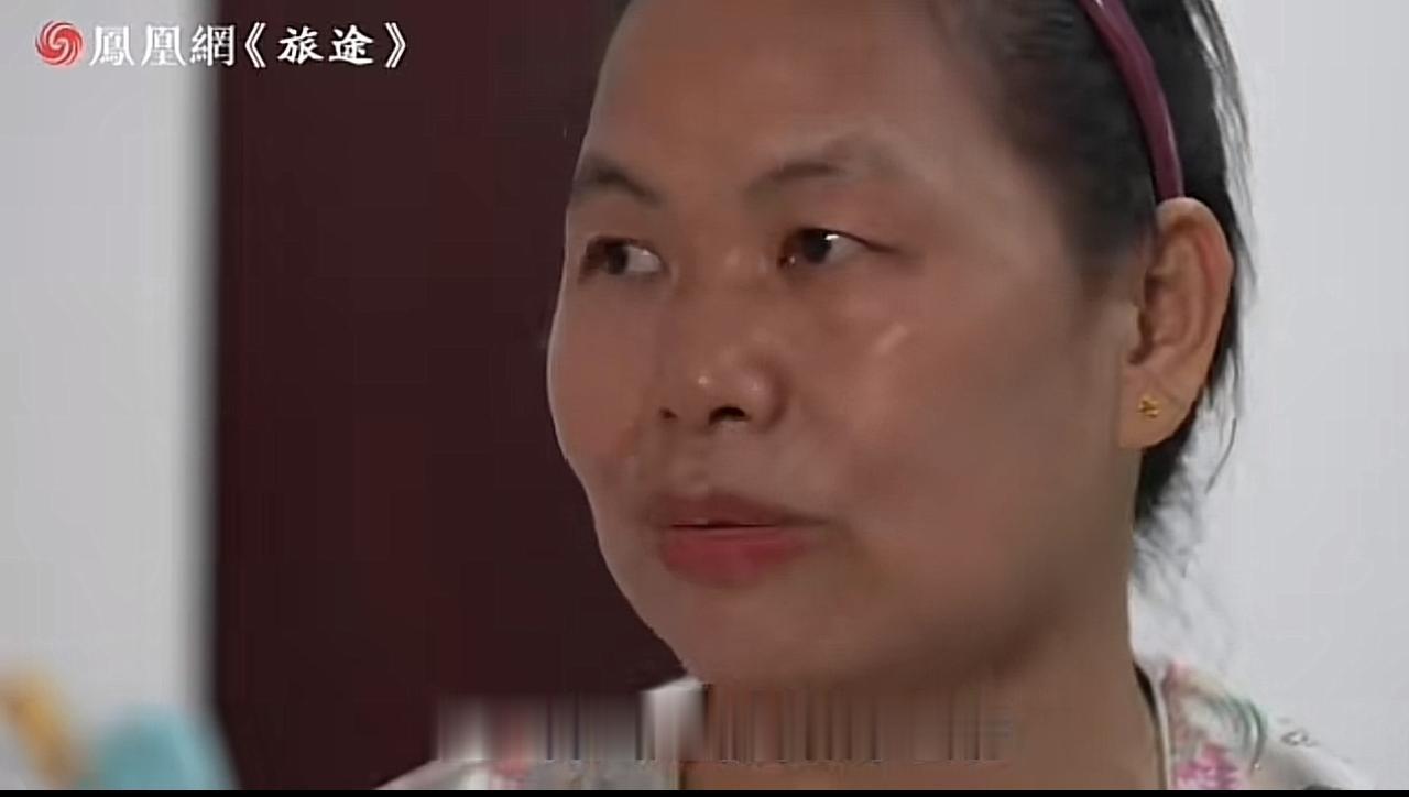 在北京工作月入三万的月嫂说，自己刚开始当育儿嫂的时候照顾的第二个孩子，因为孩子妈