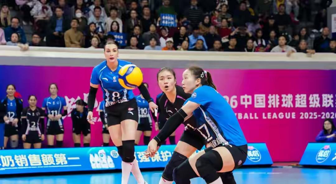 北京时间4月1日晚，2025-2026赛季中国女排超级联赛结束争夺，上海光明优培