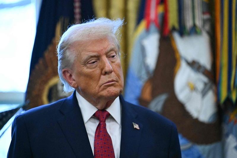 美国总统特朗普3月31日在社交媒体上发文称，法国不允许装载军用物资、飞往以色列的