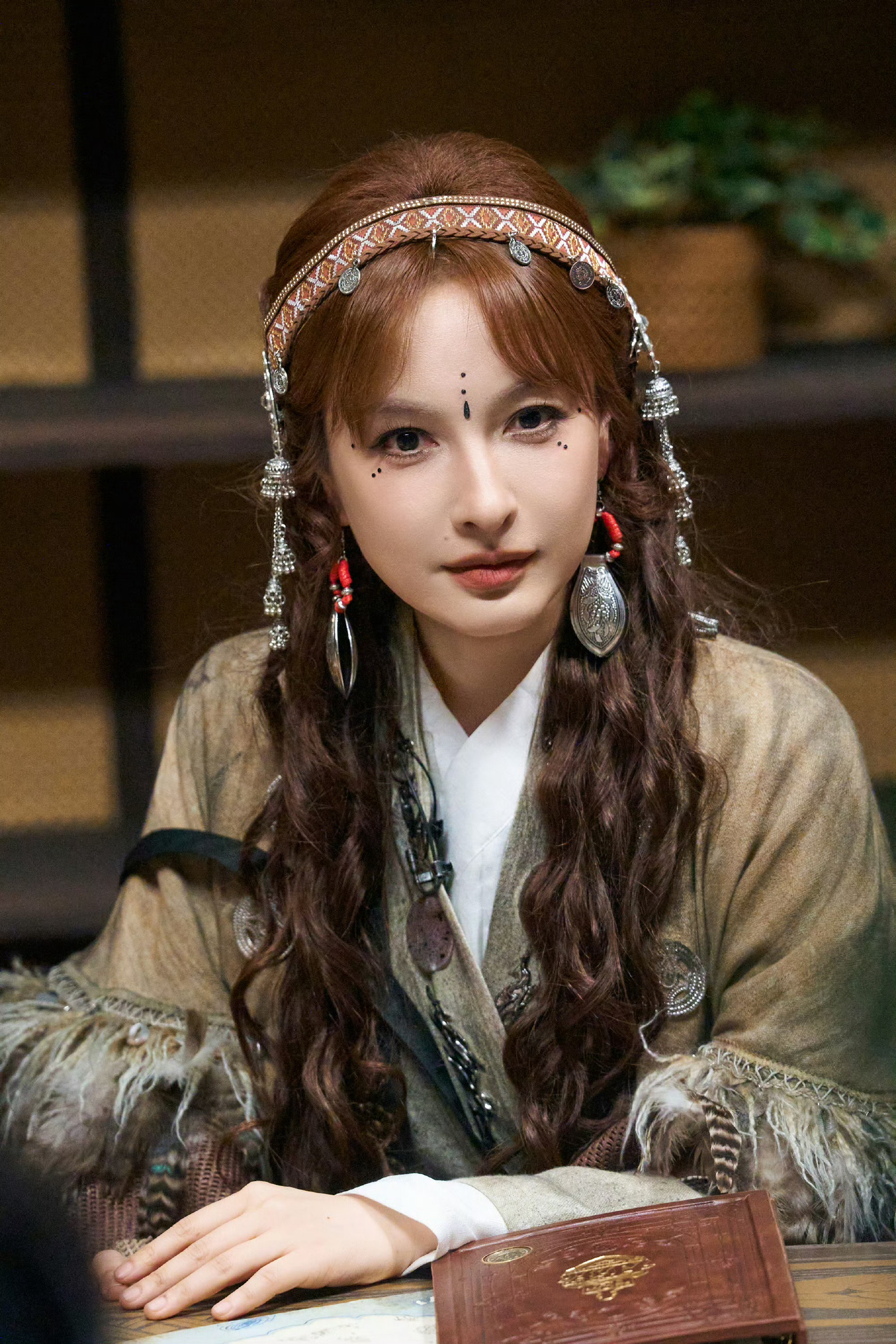 吴昕拒绝加入大张伟烂梗集锦大张伟现场整活“变废为宝”，天灵灵地灵灵秒变谐音梗接电