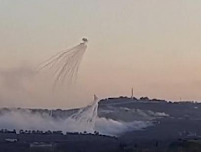 黎巴嫩南部战火再度升级，以色列军队直接对着沿海重镇提尔周边发起猛烈袭击，美联社现