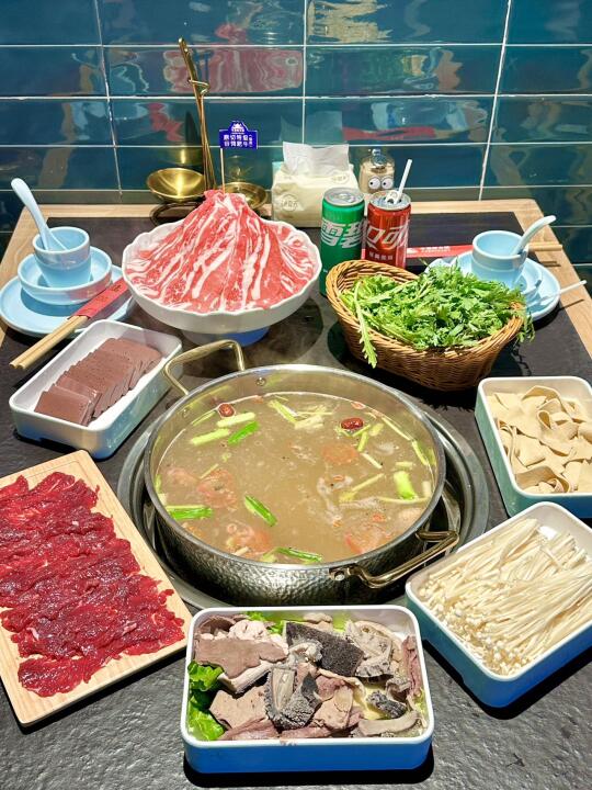 钱塘区这家牛肉火锅鲜到掉眉毛！
