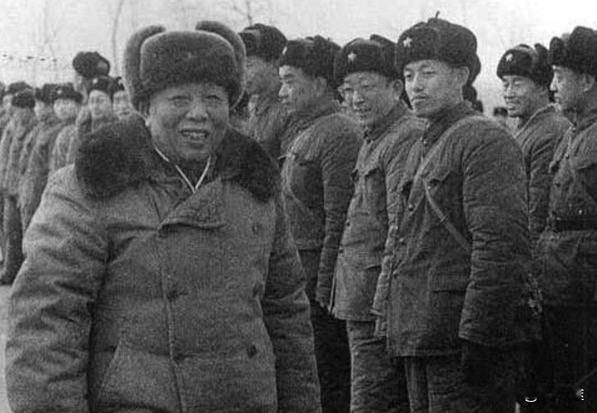 开国上将宋时轮为人非常热情好客，老战友来了，必在家中设酒席招待，从不花公家的钱。