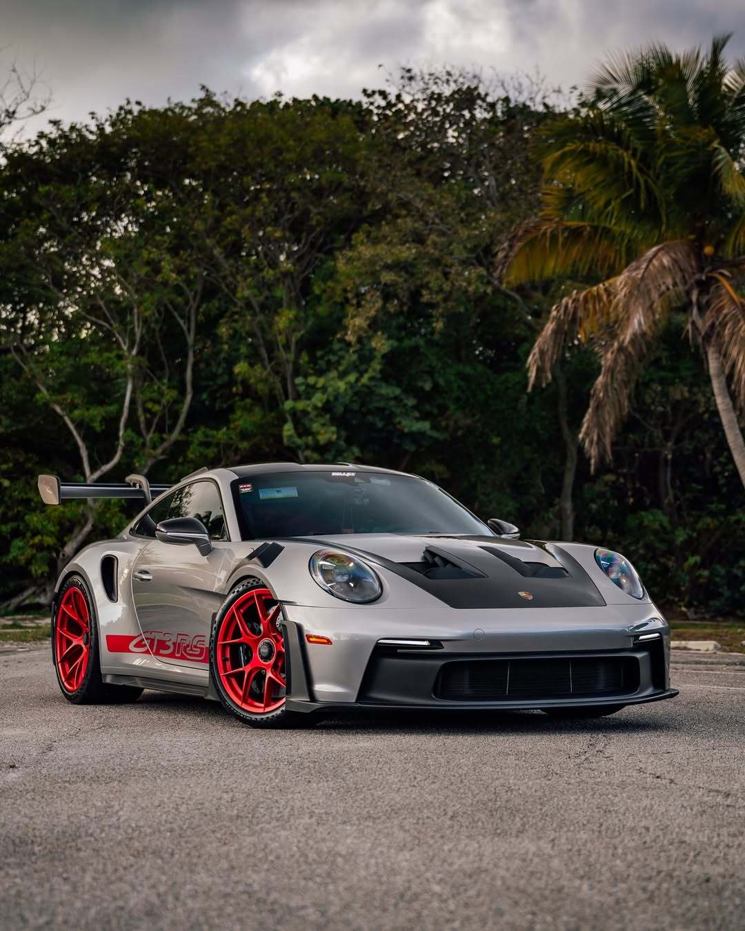 改车吧[超话] Porsche 992 GT3RS ​​​