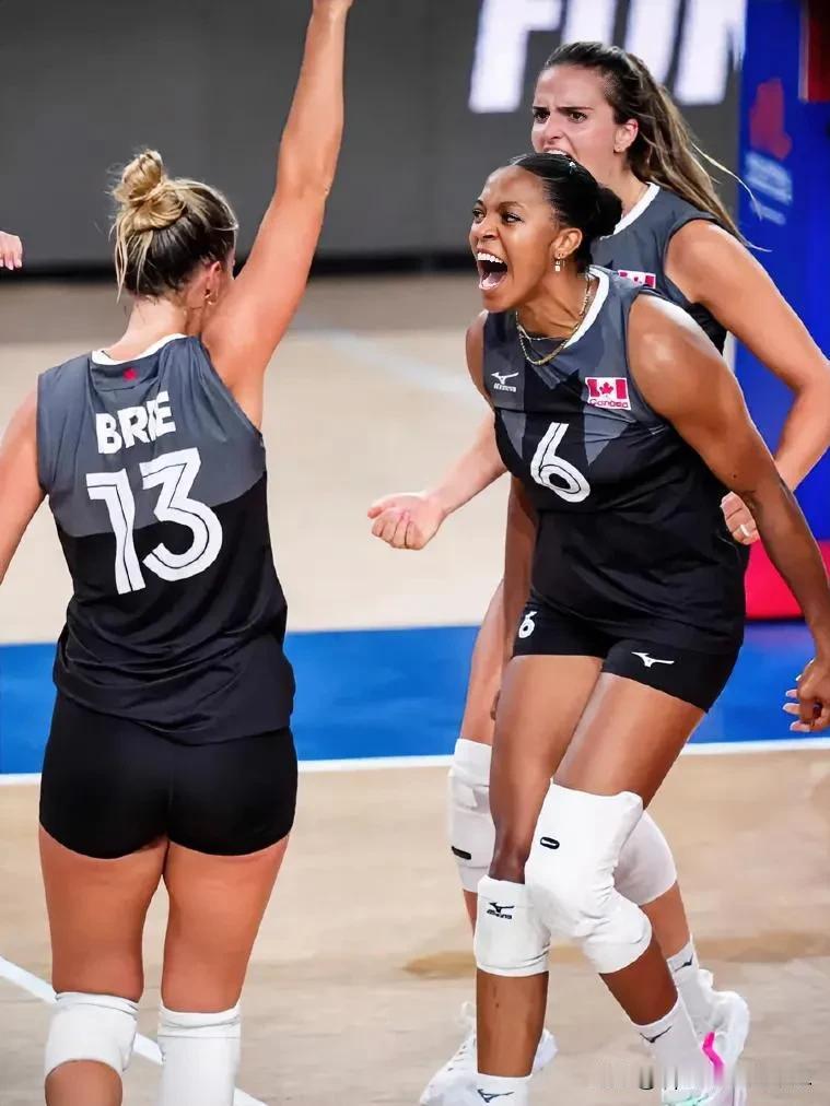 2024世界女排联赛最新🆕战报:
6月15日
(日本福冈赛区)
加拿大女排3-