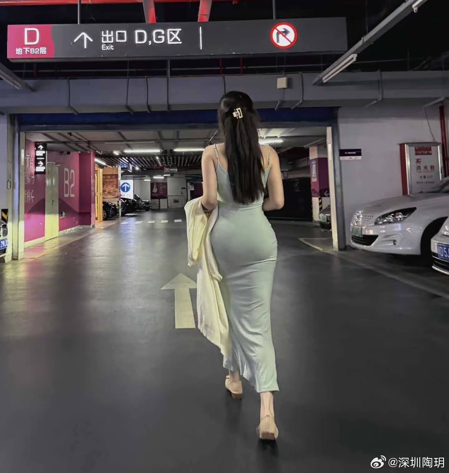 停车场太大，找不到车怎么办？