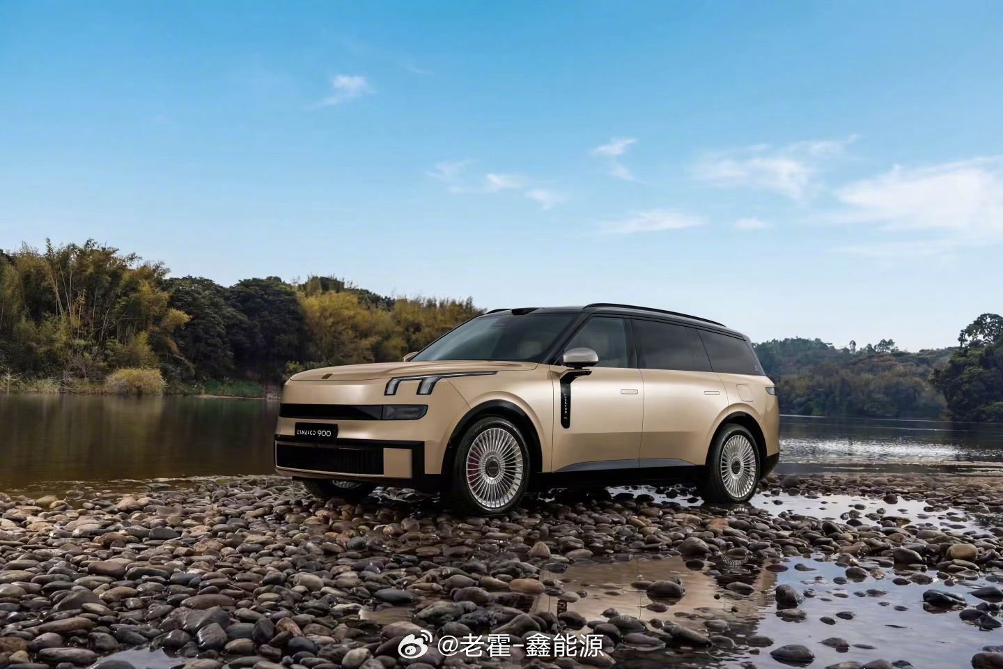 领克900大五座万物皆可装领克900这次的空间设计确实花了心思，打破传统布局实现