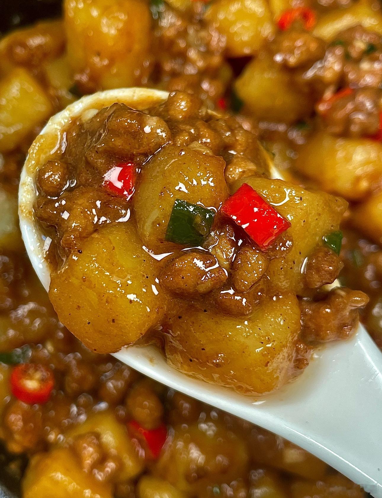 家常菜吃起来 这道肉沫土豆真的香晕了 特别好吃 