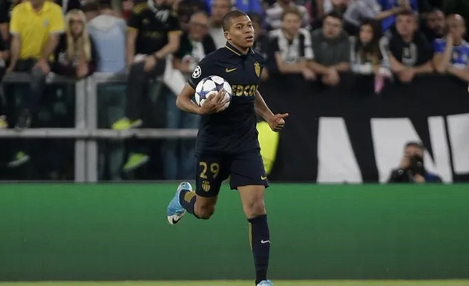 欧冠1/4决赛次回合，皇马被拜仁淘汰出局，姆巴佩虽然打入一球，但仍无法阻止球队出