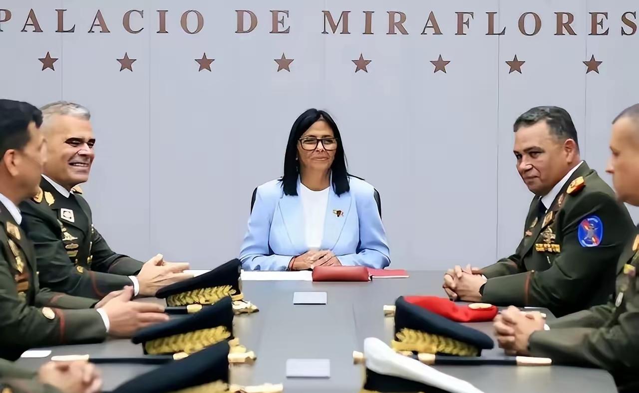 ​名不正言不顺，委瑞内纳总统罗德迪格斯这时候身份证为代总统，当然他没有经过合法的