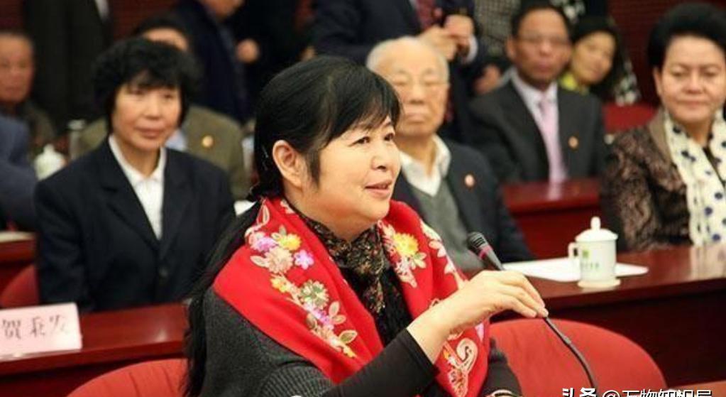 主席侄女在北京开饭店，曾被人吃霸王餐，饭店还曾被打砸。

饭店因口味独特、价格亲