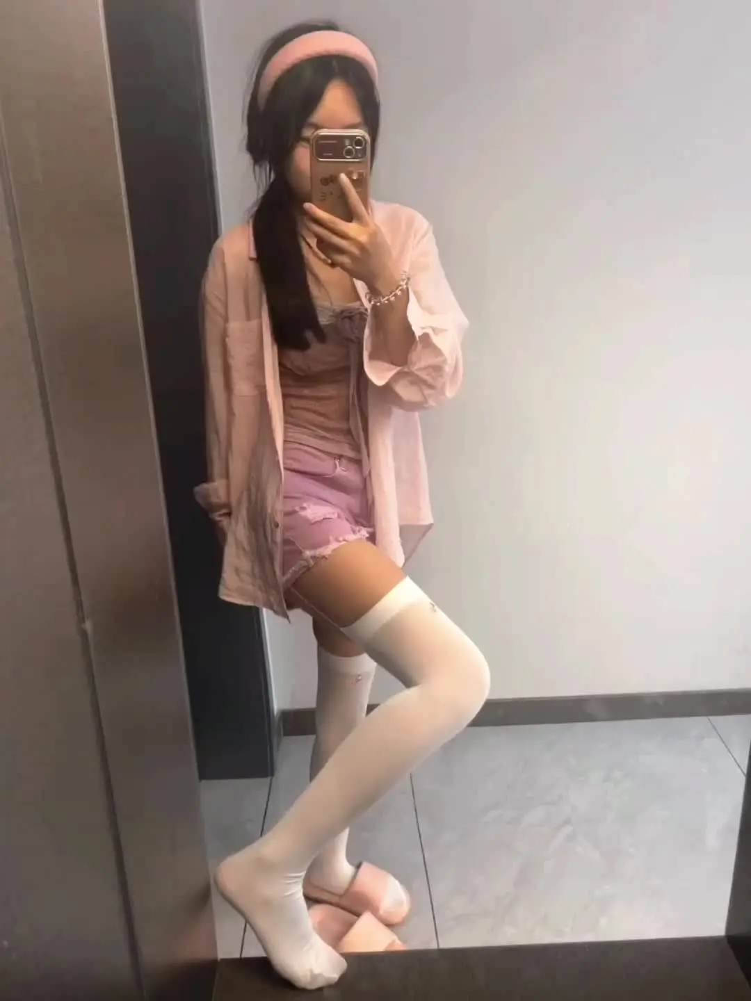 今日穿搭 不露脸系列 辣妹穿搭 日常生活 ootd穿搭