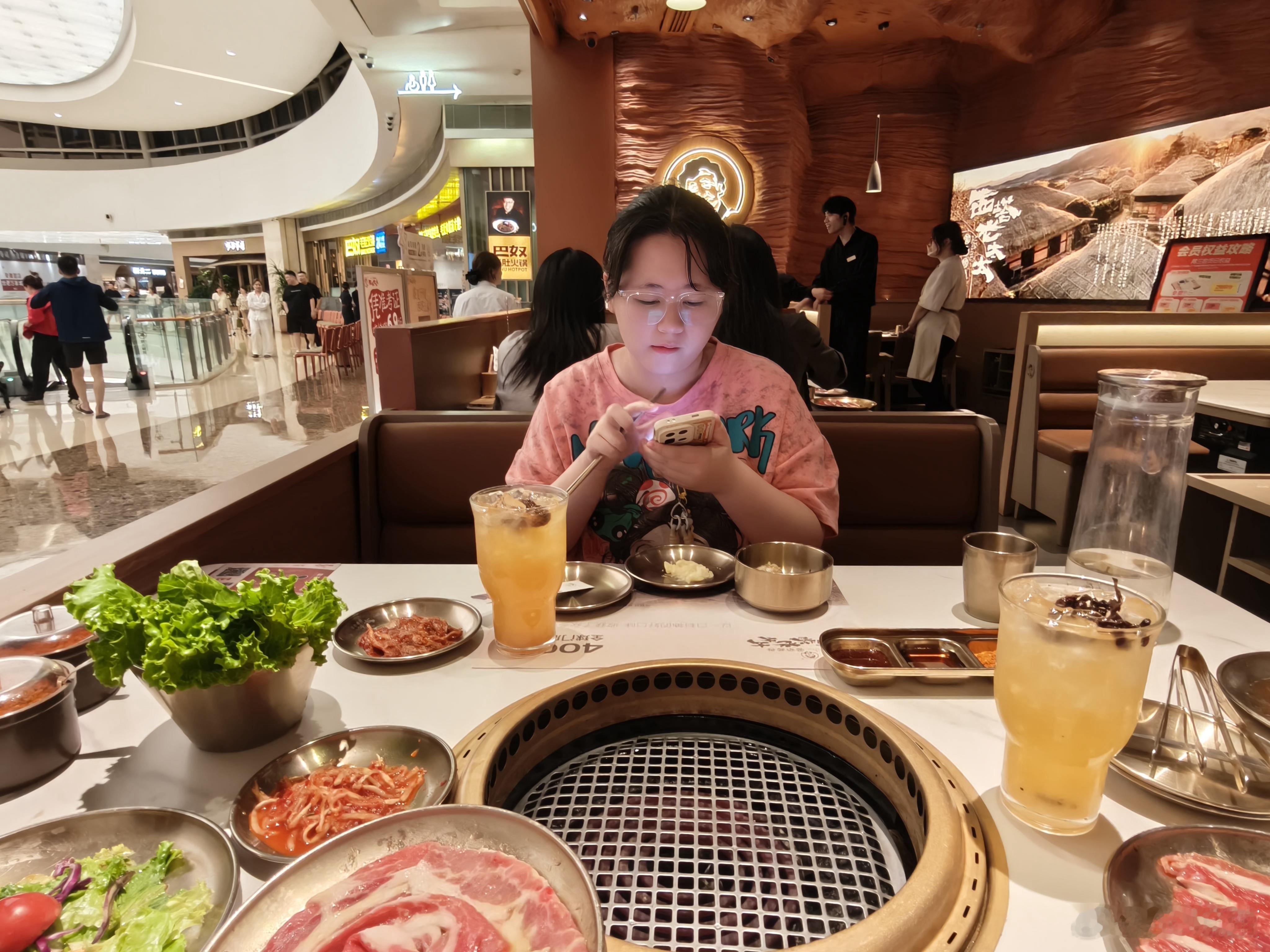 到合肥了，先填饱肚子饿死了！很久没坐五个多小时的高铁了坐的头晕眼花的，有没有明天