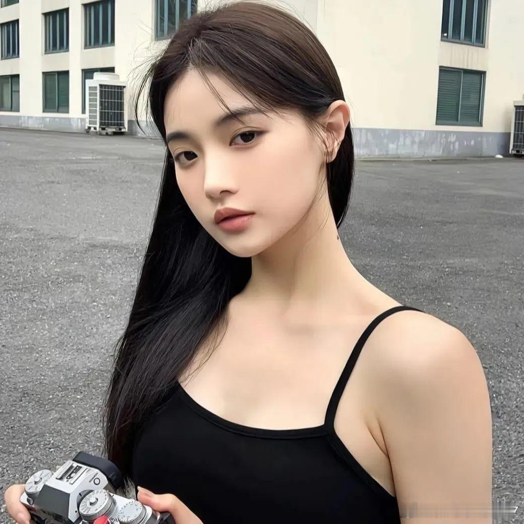 不困于年龄，不慌于皱纹，把经历活成底气。​3254大家早上好！点赞的同学，7秘书