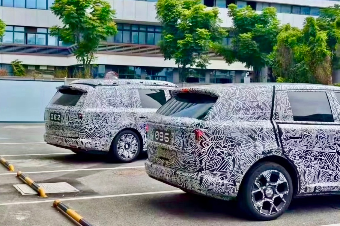 小米寻天汽车最新谍照曝光小米昆仑系列的首款车是个5米2+的大SUV ，大家已经不
