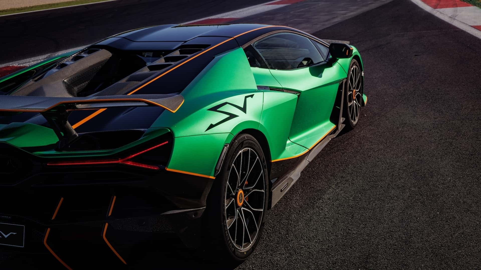 Lamborghini Revuelto SV ​​​