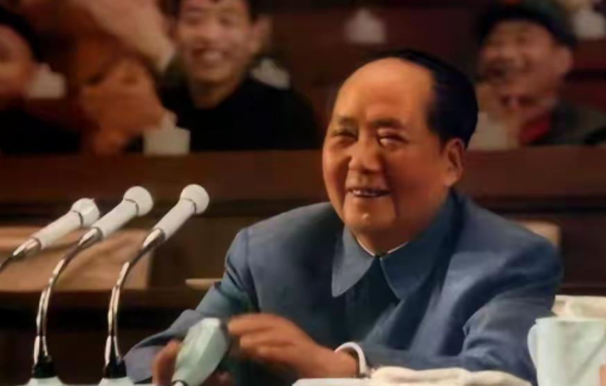 杨得志晚年坦言：打了半辈子仗没悟透，毛主席16个字，让我终生通透
 
身经百战的