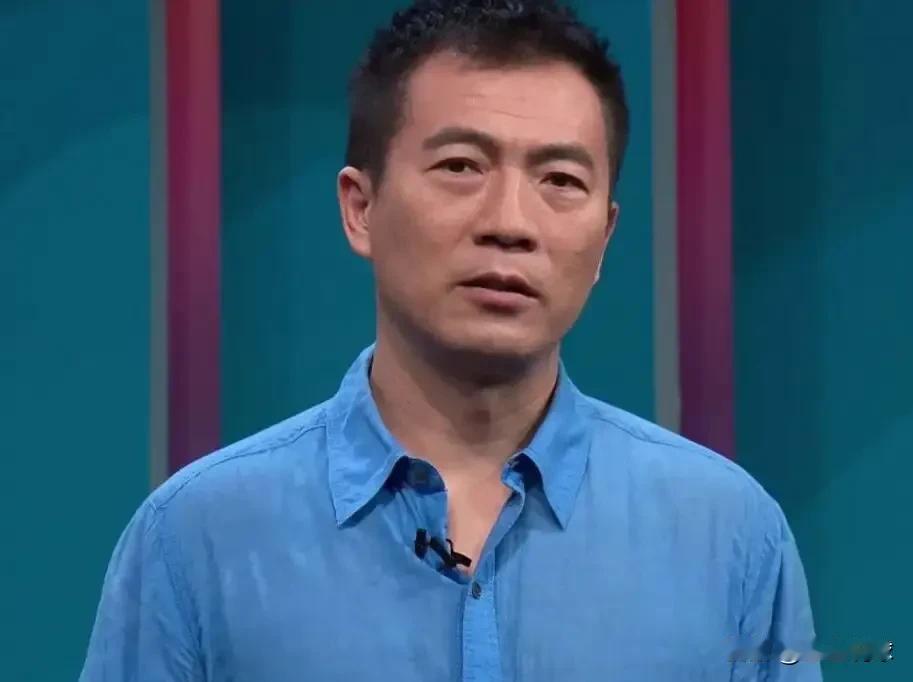 一针见血！国足VS韩国队，预测名嘴黄健翔给出了四条建议[万柿如意]
1. 就用5