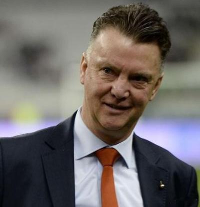 【荷兰大帅亲承执教英超！曼联帅位候选人放话:英超夺冠】3月21日，此前《每日镜报