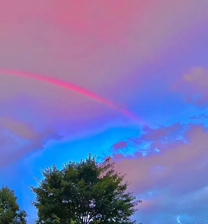 妈妈给了我300万
跟爸爸妈妈商量过后，都挺支持我去做自己想做的事情，我想找一个