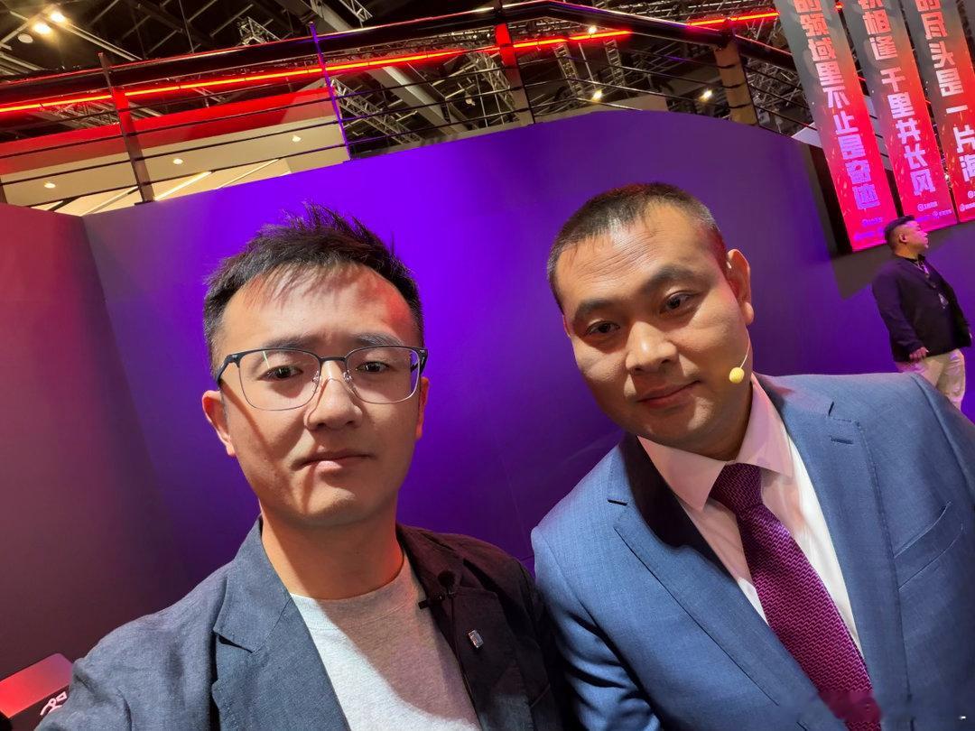 你们去谷总直播间看直播了没有？坦克这一堆动力总成给我说的口干舌燥。说了一个小时才