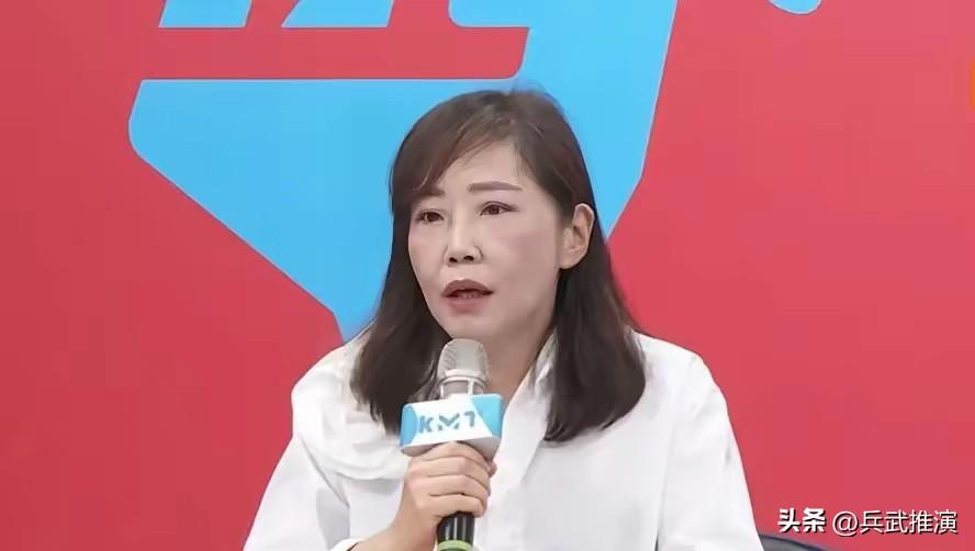 道不同不相为谋！

尹乃菁这次是真的撑不住了。

5月12号她就跟郑丽文递了辞呈