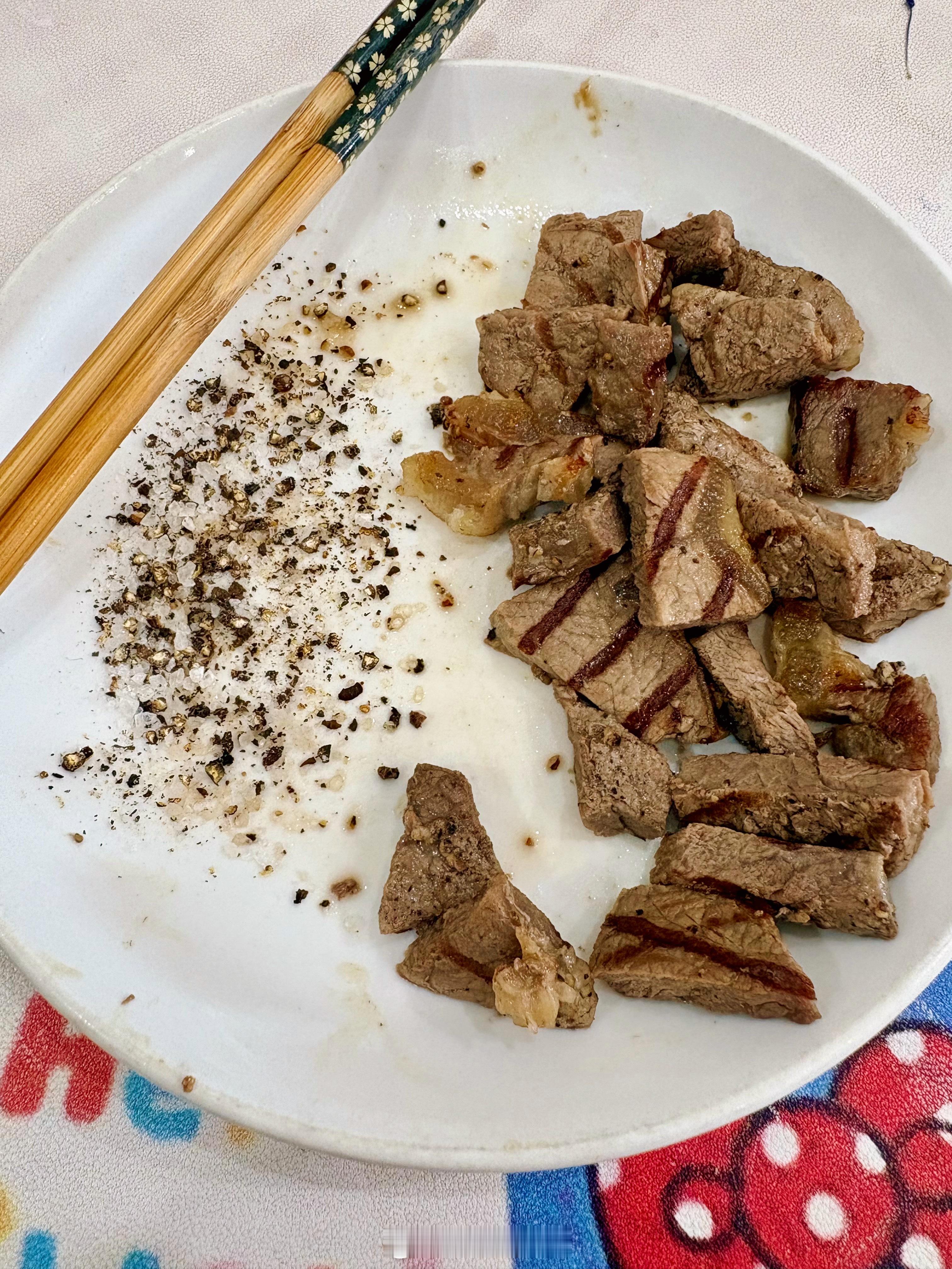 跑步[超话]  今晚吃独食，哈哈[干饭人][干饭人]运动生活跑者日常我的美食日记