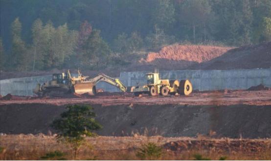 新加坡联合早报发文写道：“中日外交争端持续僵持，北京全方位高强度向日本施压，逼迫