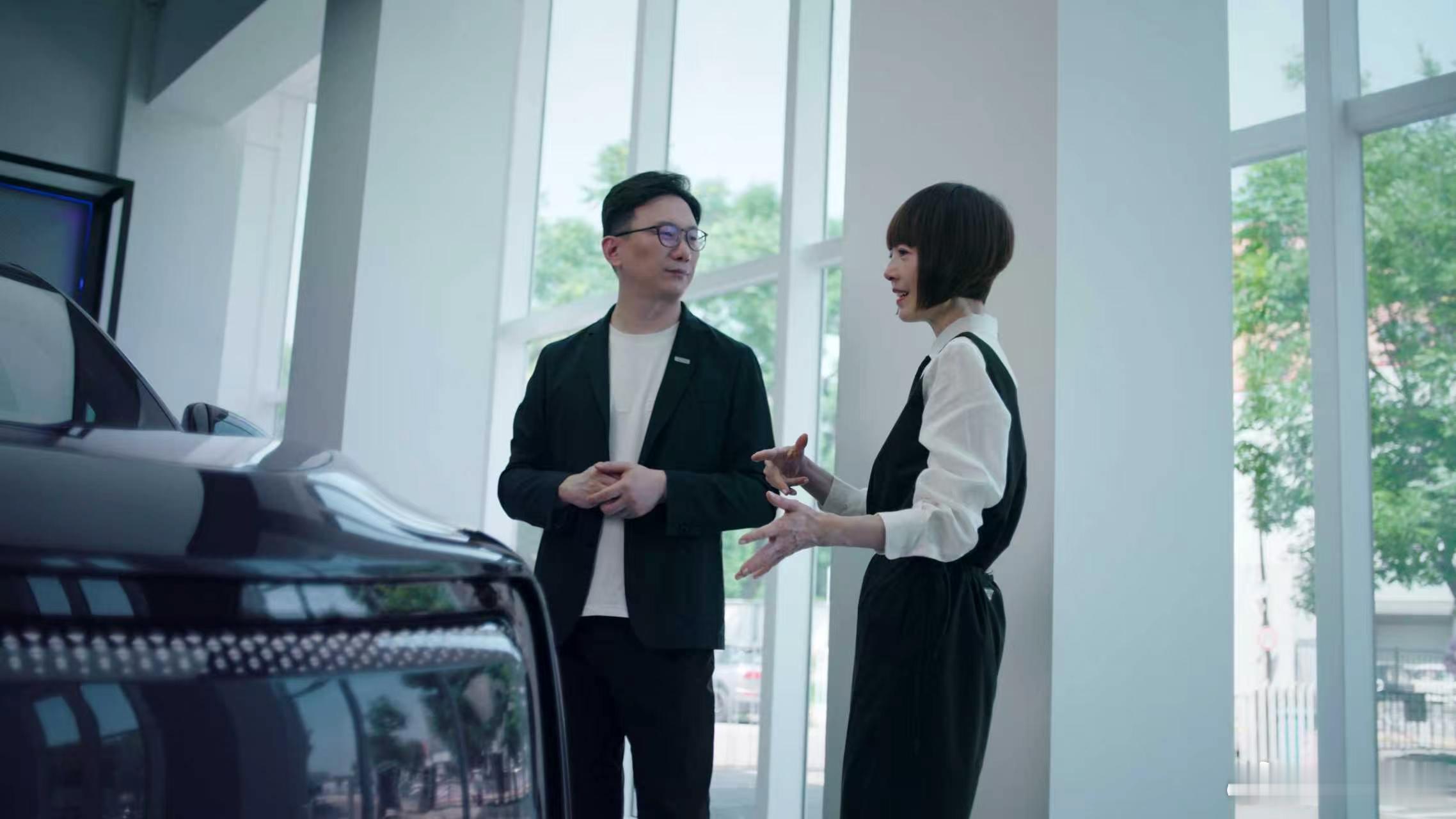 2026年6月29日，奥迪 E7X 体验官陈鲁豫正式完成车辆交付，成为奥迪 E7