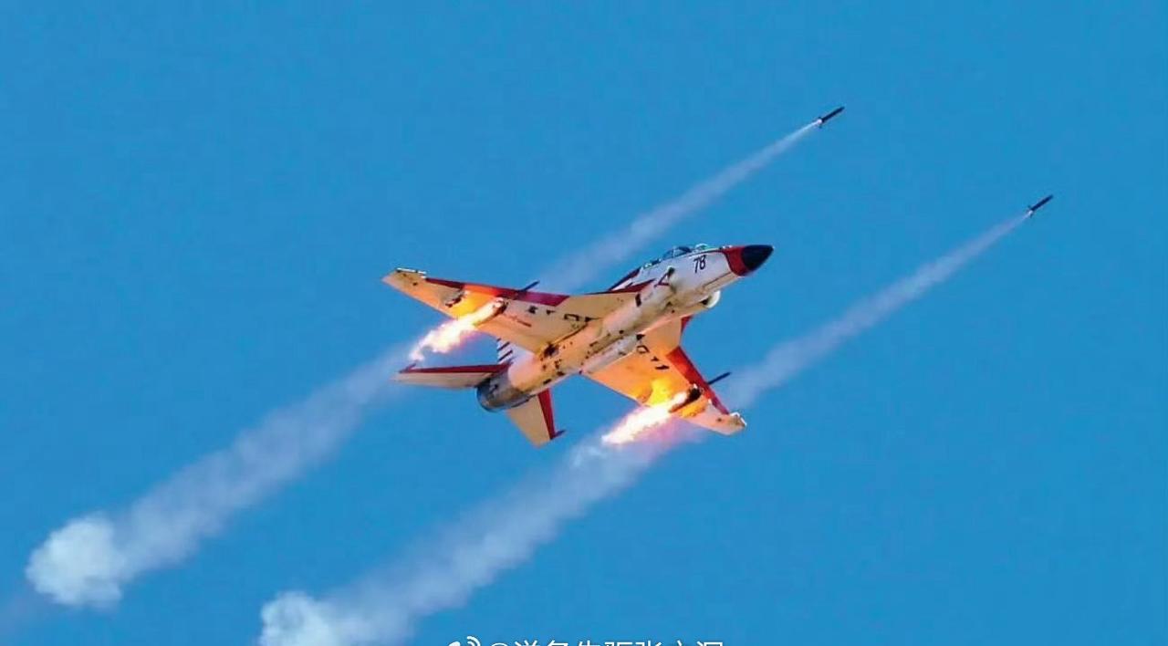 海航大首次大规模组织“剑鱼”机打地靶，由学员驾驶航电升级构型的新机，使用航炮、火