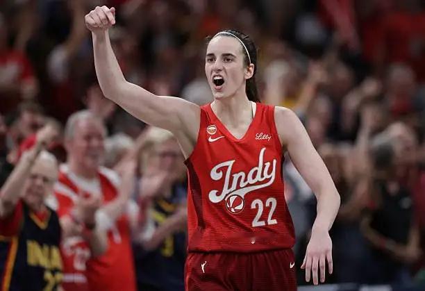 WNBA首位40分10助攻球员诞生WNBA常规赛，印第安纳狂热110-107险胜