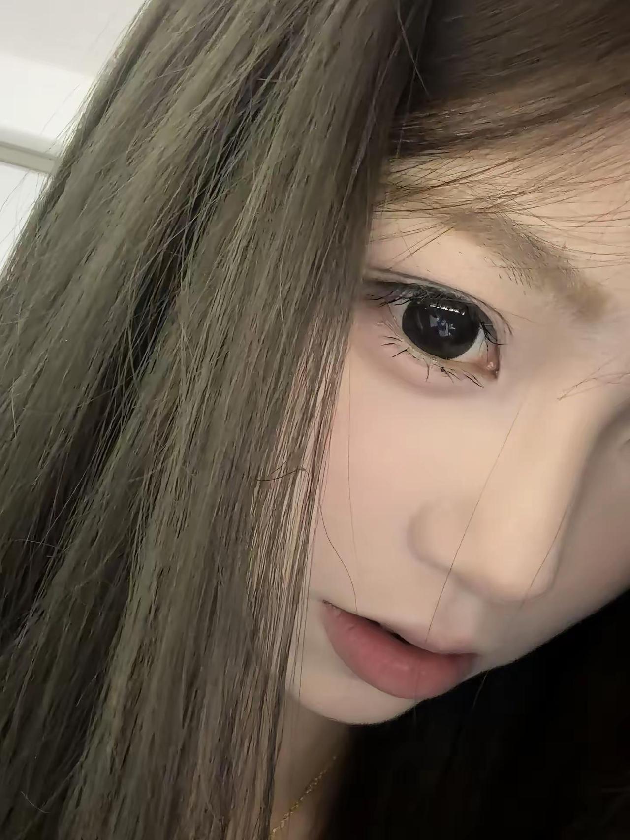 你的眼神里充满了月光~baby