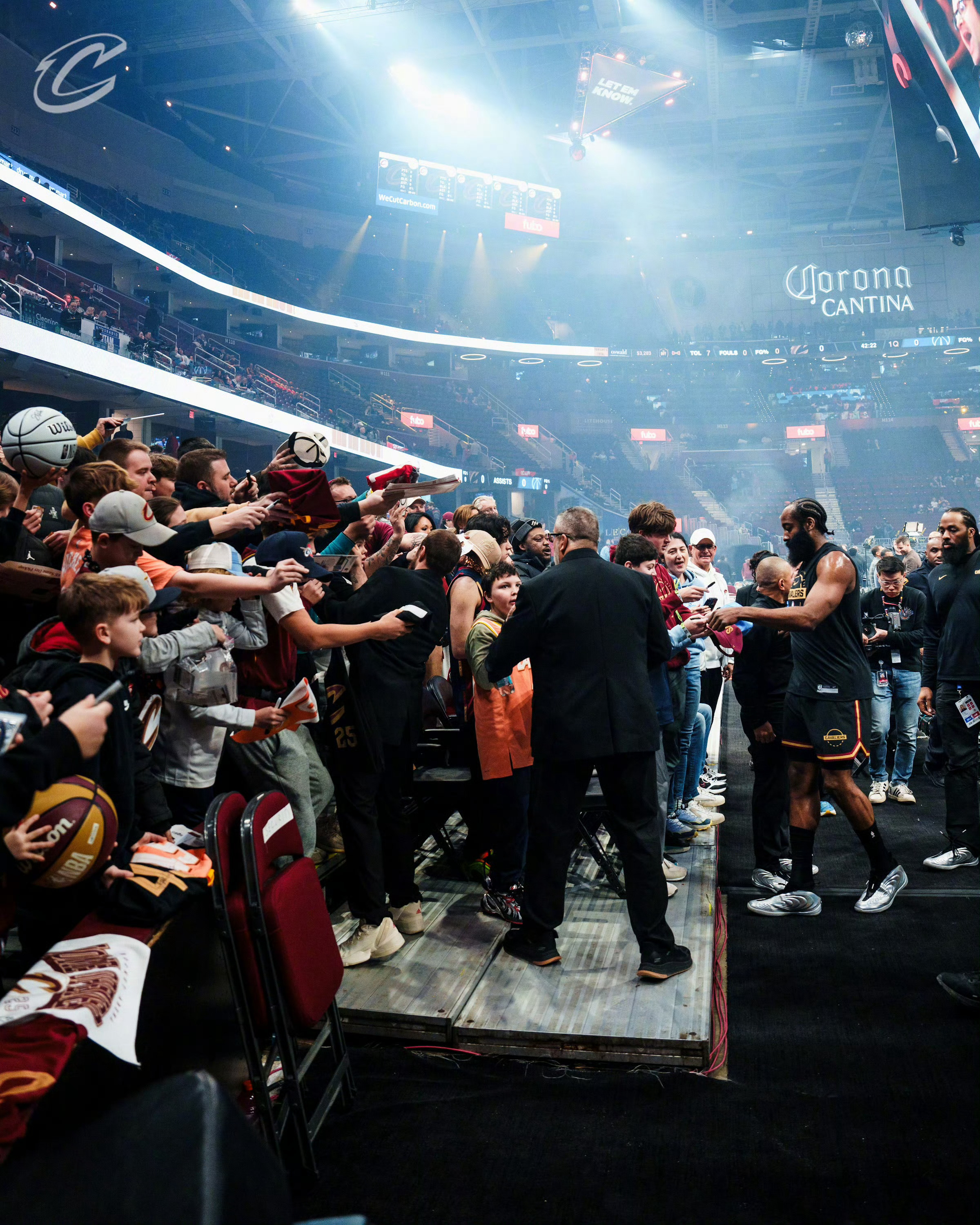 骑士哈登nba 瞧瞧这人气！ 