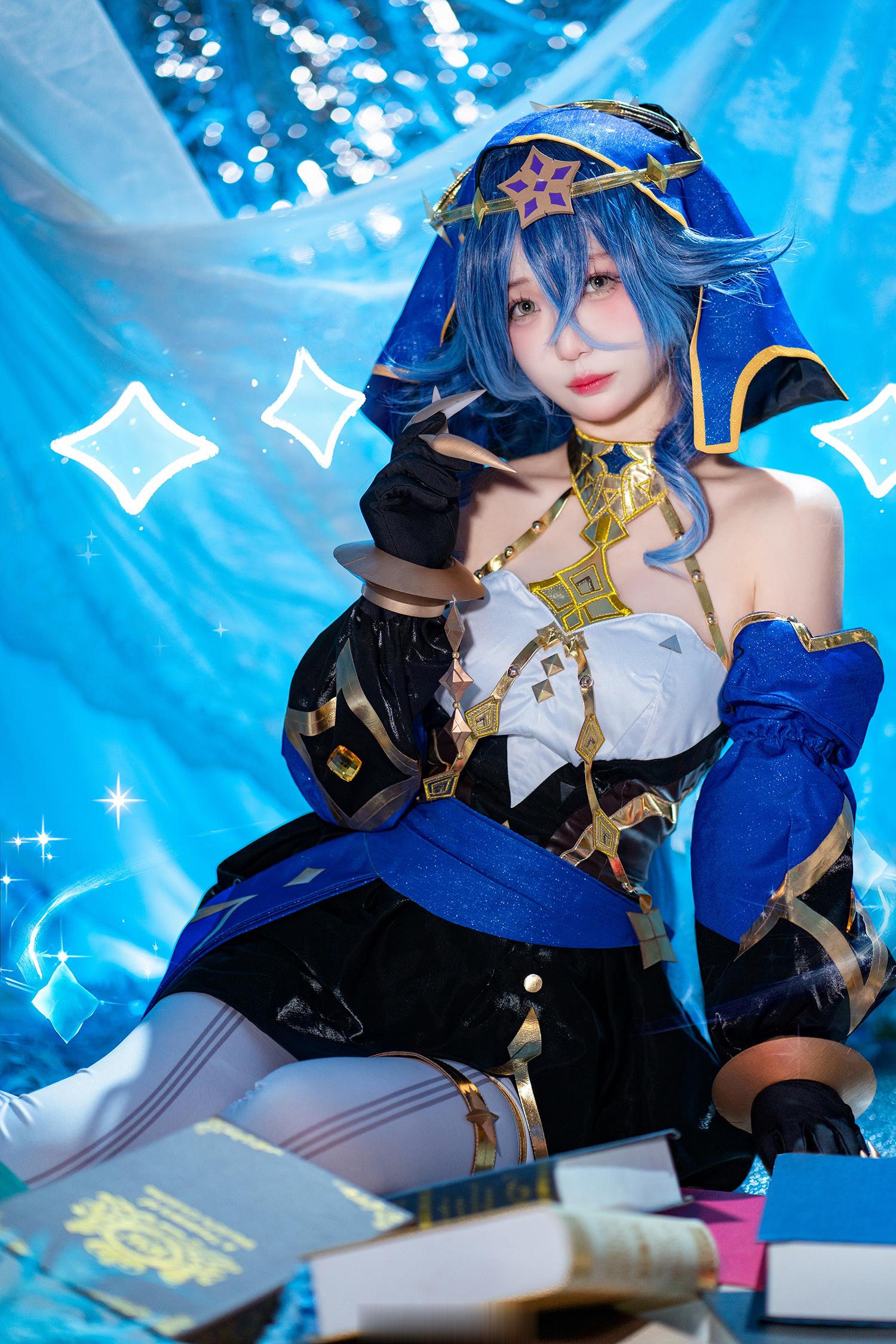 #原神[超话]##动漫嘉年华##莱依拉##cos# 【我早上演算星轨的时候，发觉