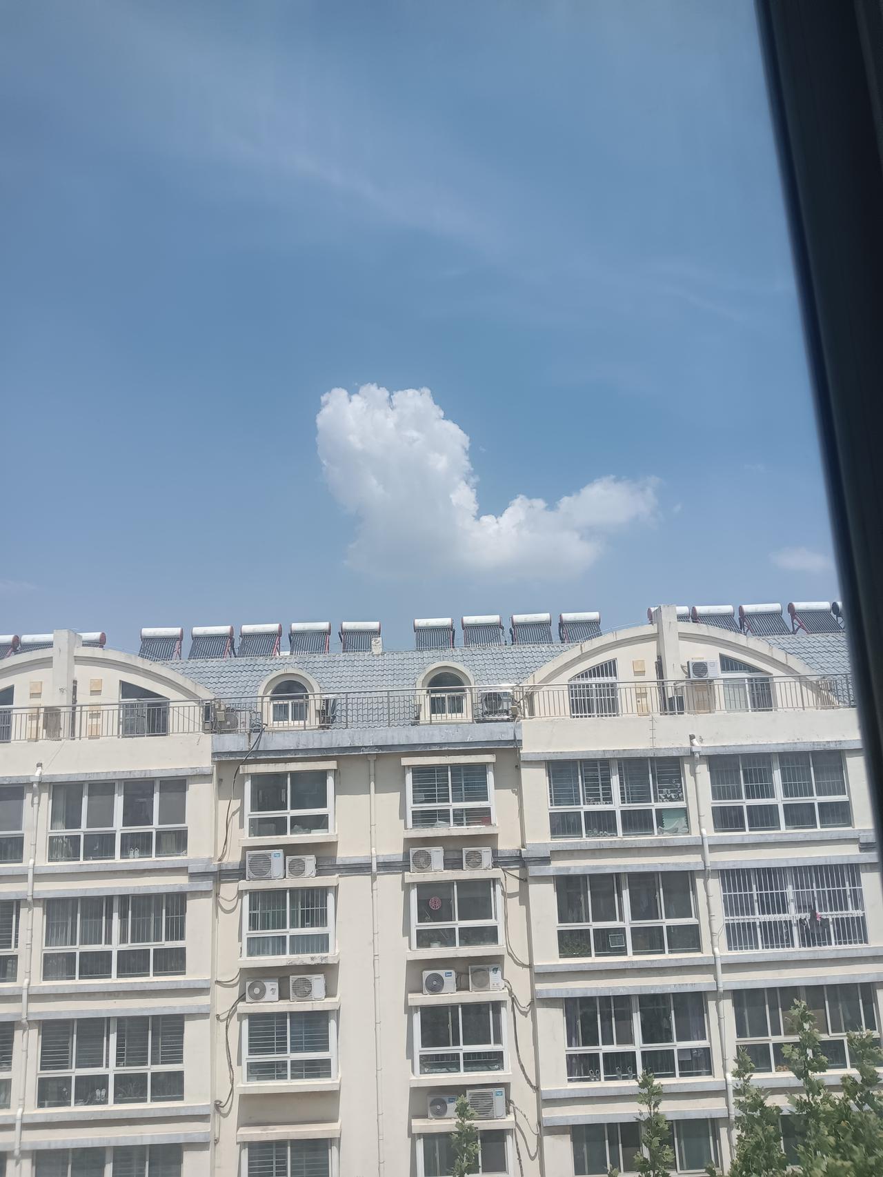 昨天老公跟我弟弟喝醉了，老公嘴里一直重复着一句话“我改变不了”只有我知道那句话的