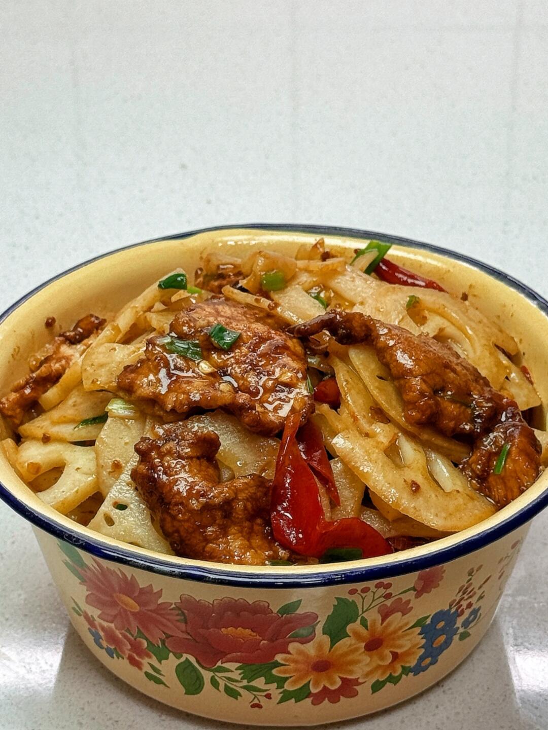 今天吃什么🥢🥢泡椒藕片炒肉（附做法）