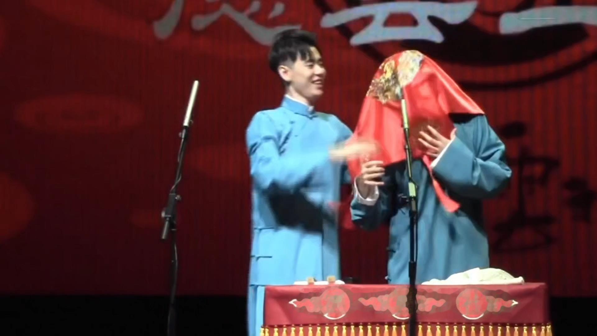 何时挽起眼前红纱 