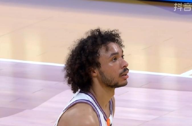 煮熟的鸭子飞了，不得不说，北控这场输球真窝火，真的太让豪斯寒心了，如此关键的比赛