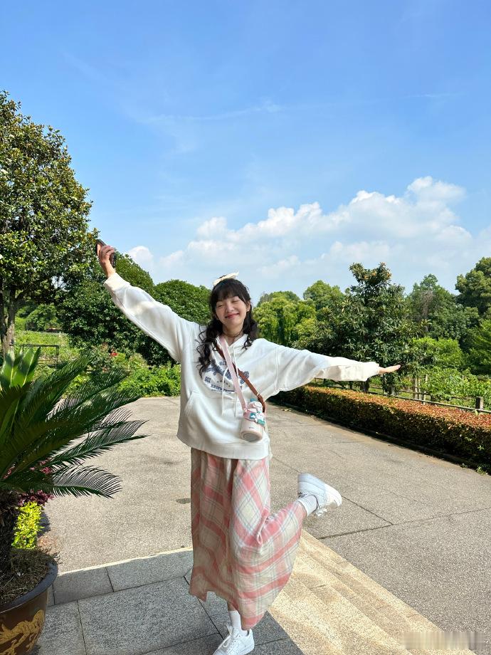 #田曦薇发文告别半熟男女##田曦薇半熟男女收官告别何知南#田曦薇告别《半熟男女》