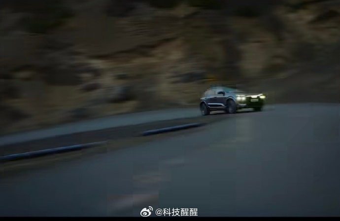 被e-tron双雄的极限走位秀到了刚刷到天山那段跑山挑战，给我看愣了都。之前自驾
