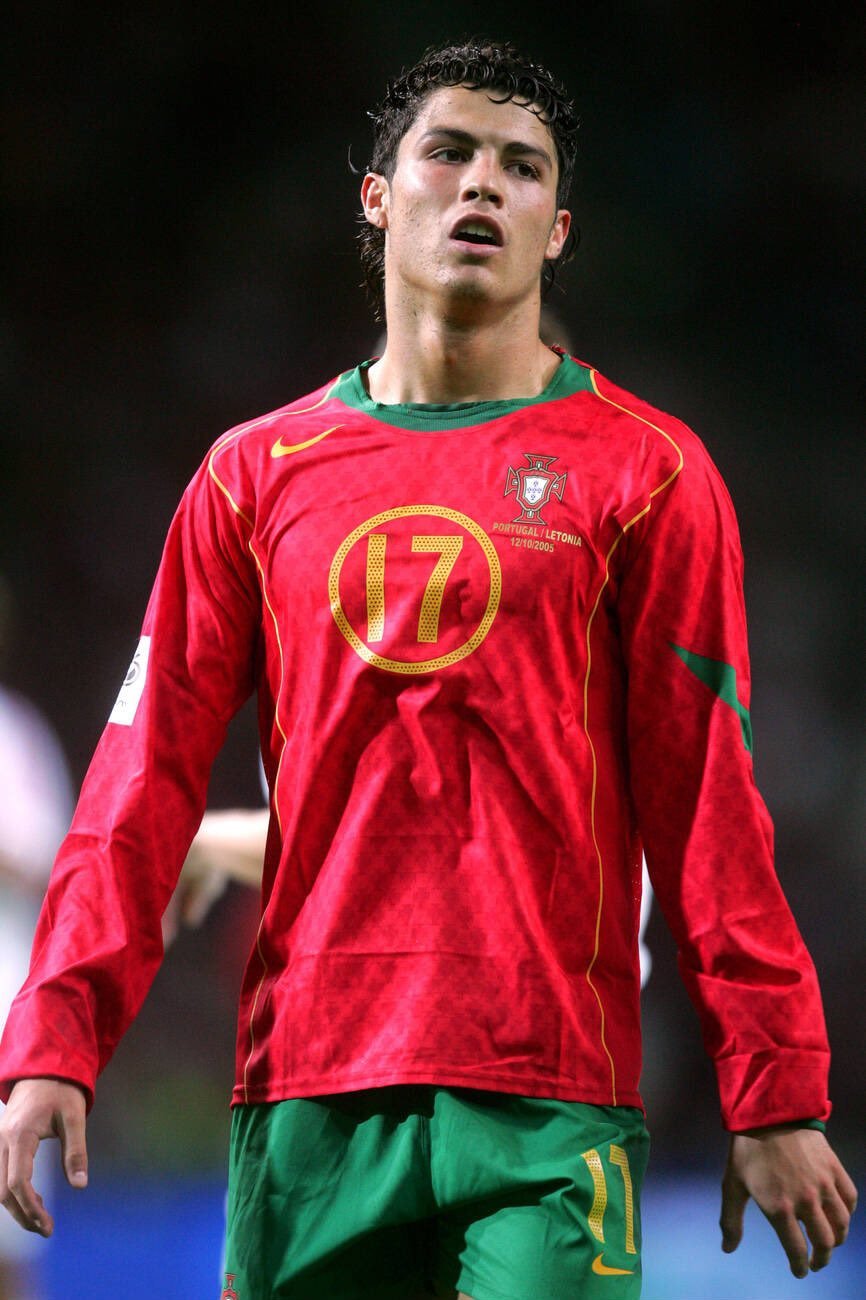 C罗没见过的c罗照片c罗siu起来了 📷🇵🇹CR17❤️💚 